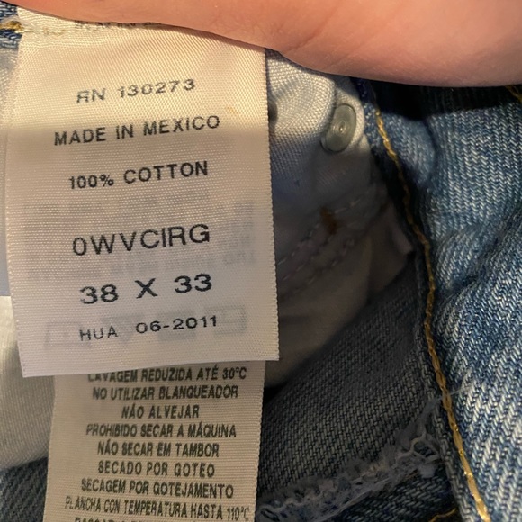 Wrangler Jeans - Picture 4 of 5